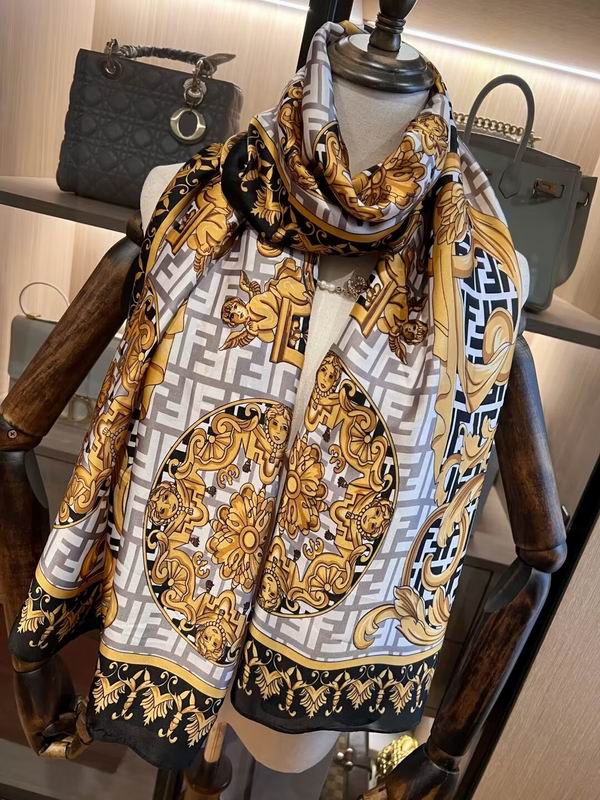 Fendi silk scarf 180X90cm E030109